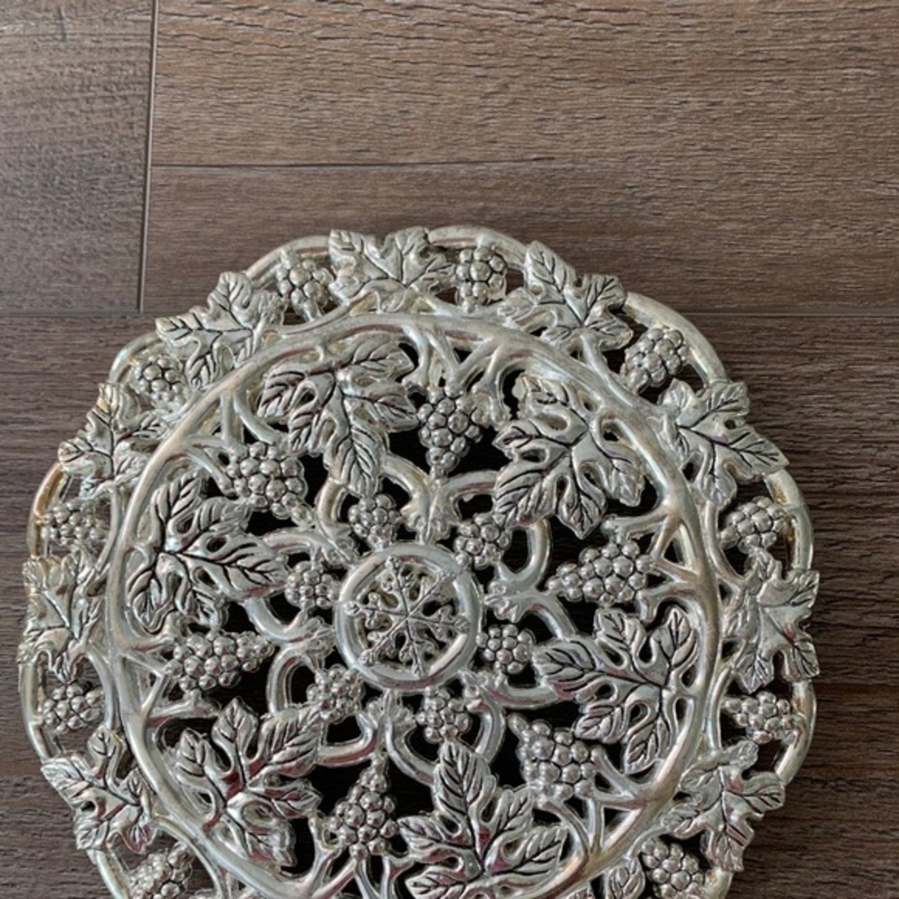 Silver plaque